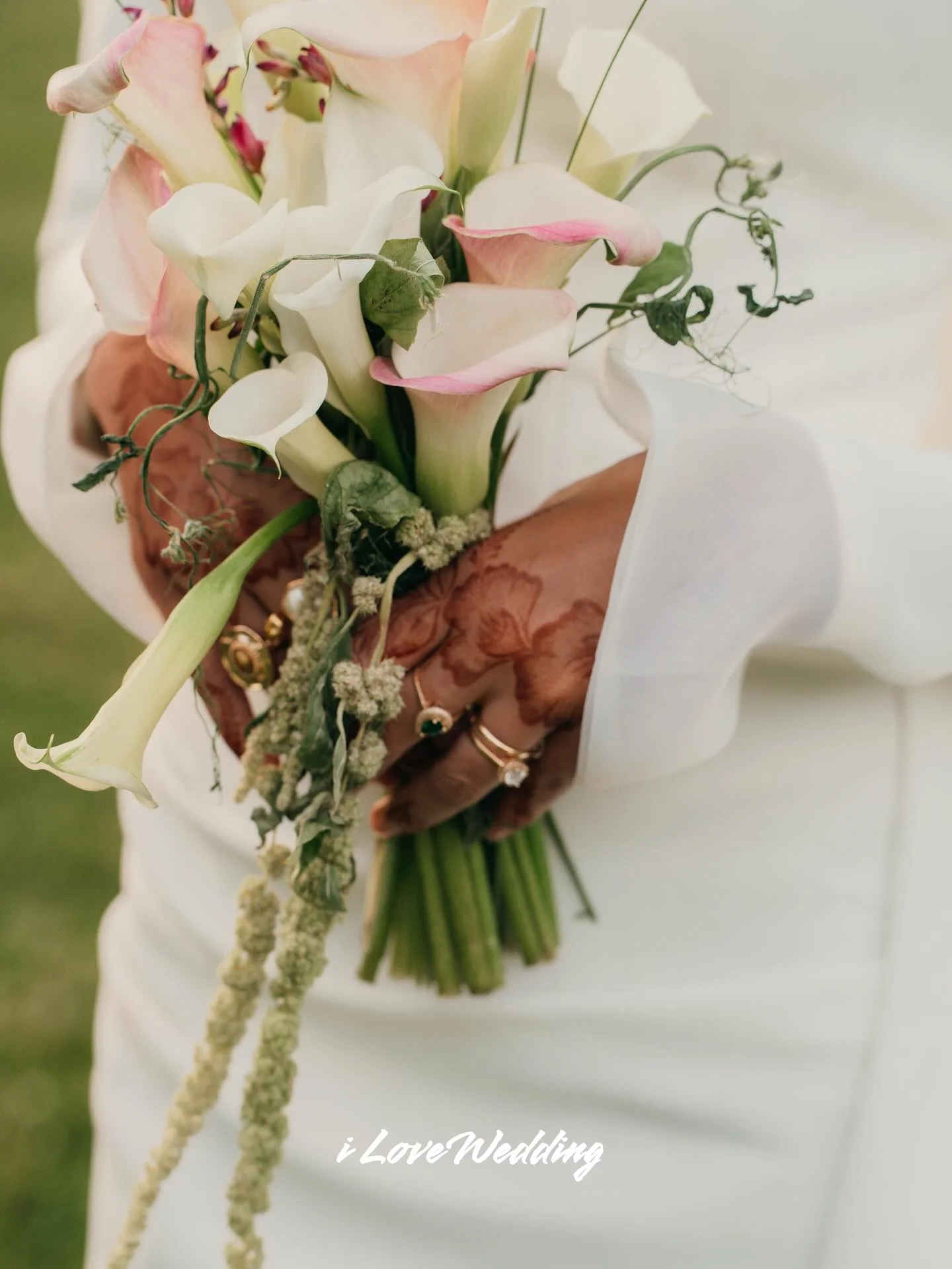 شال أبيض فساتين زفاف كم طويل حورية البحر المملكة العربية السعودية دبي طول الأرض سويب تراين فساتين سهرة مخصصة حديثة #3