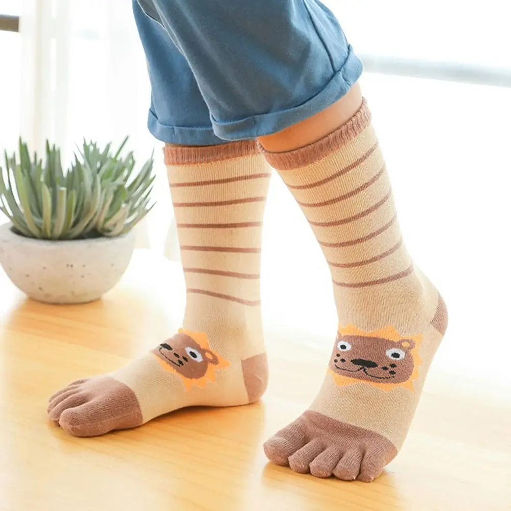 

Fashion Children's Long Tube Socks Healthy Sweat-absorbing Five-finger Socks Cotton Socks