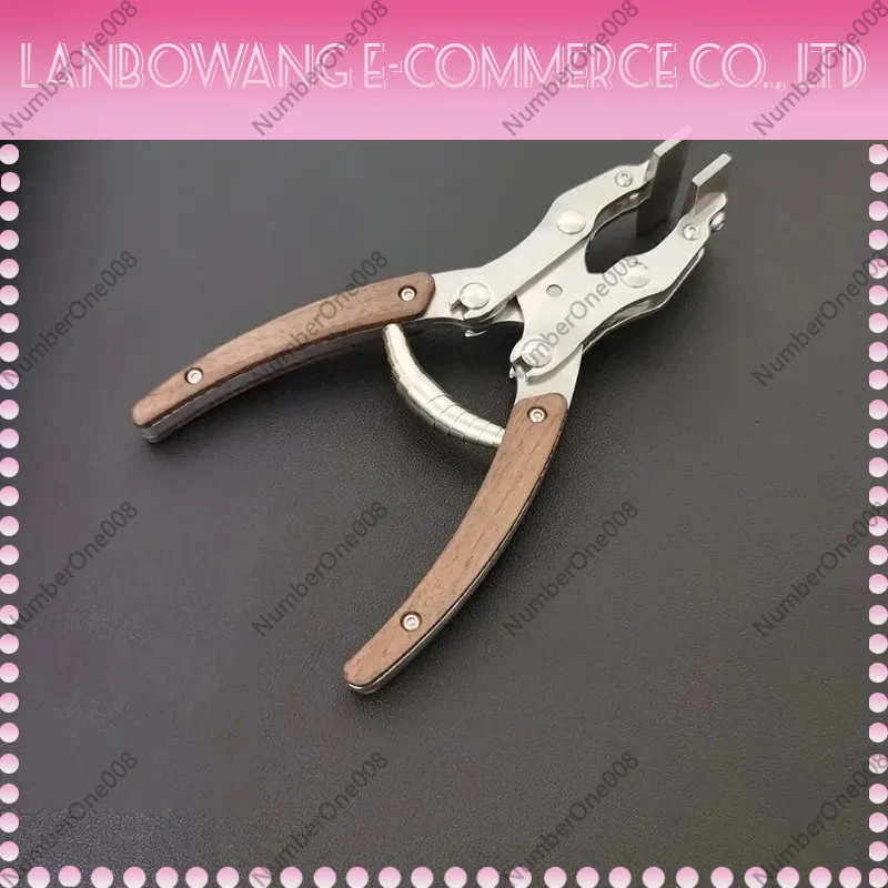 Nattools Leather Flat Pliers, 1.5