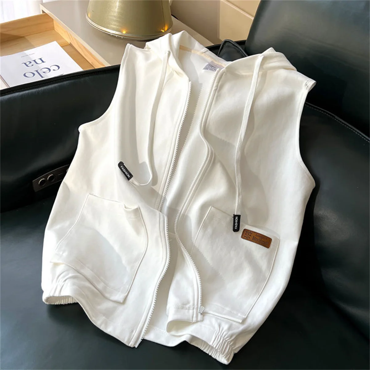 2025 New Spring And Autumn Male Vitality Fashion Trends Versatile Simple Jugendstil Sleeveless Hooded Sweatshirt