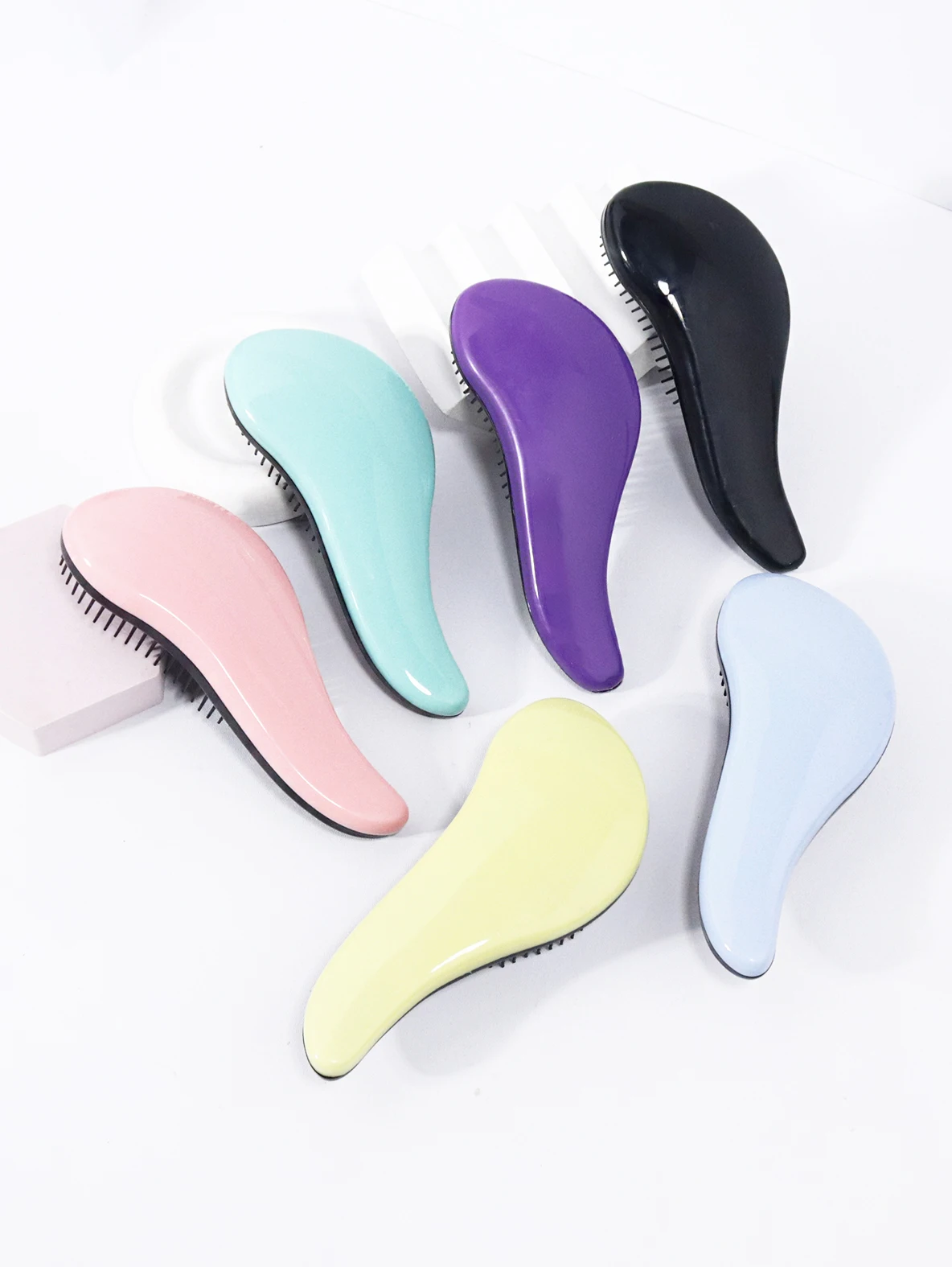 Solid Color Anti-Static Massage Brush, Soft Nylon Hair Brush, Suitable for Both Dry and Wet Use
