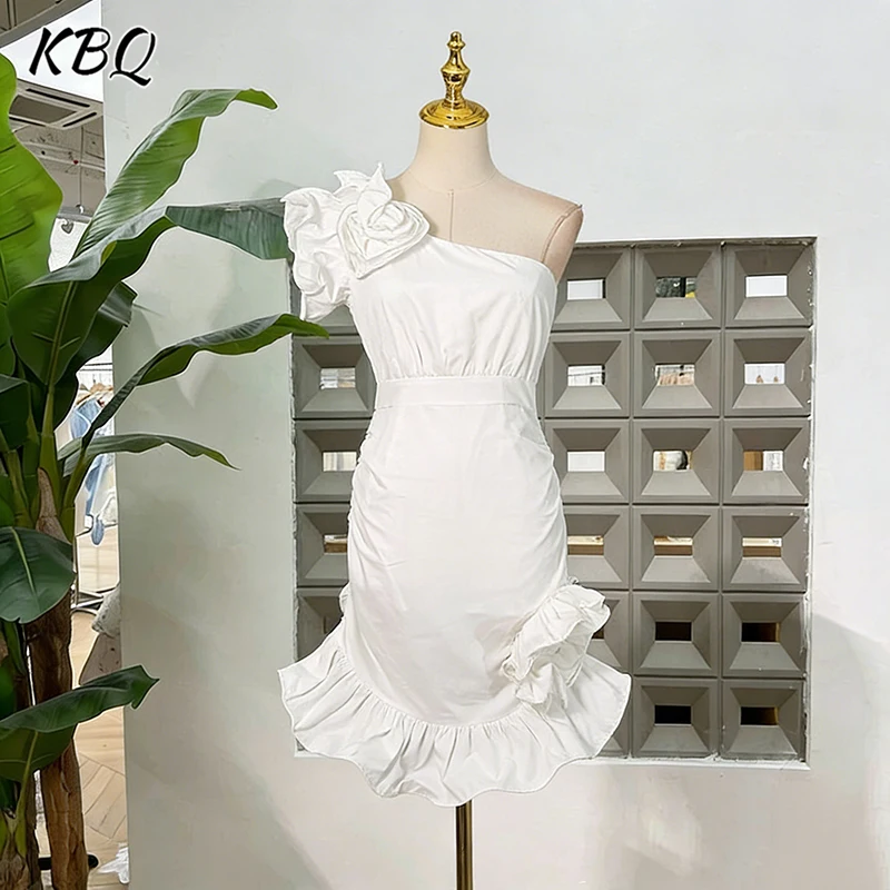 KBQ Slim Spliced Appliques Backless Ruffled Dresses for Women Diagonal Collar Sleeveless Patchwork Ruched Bodycon Dress Female