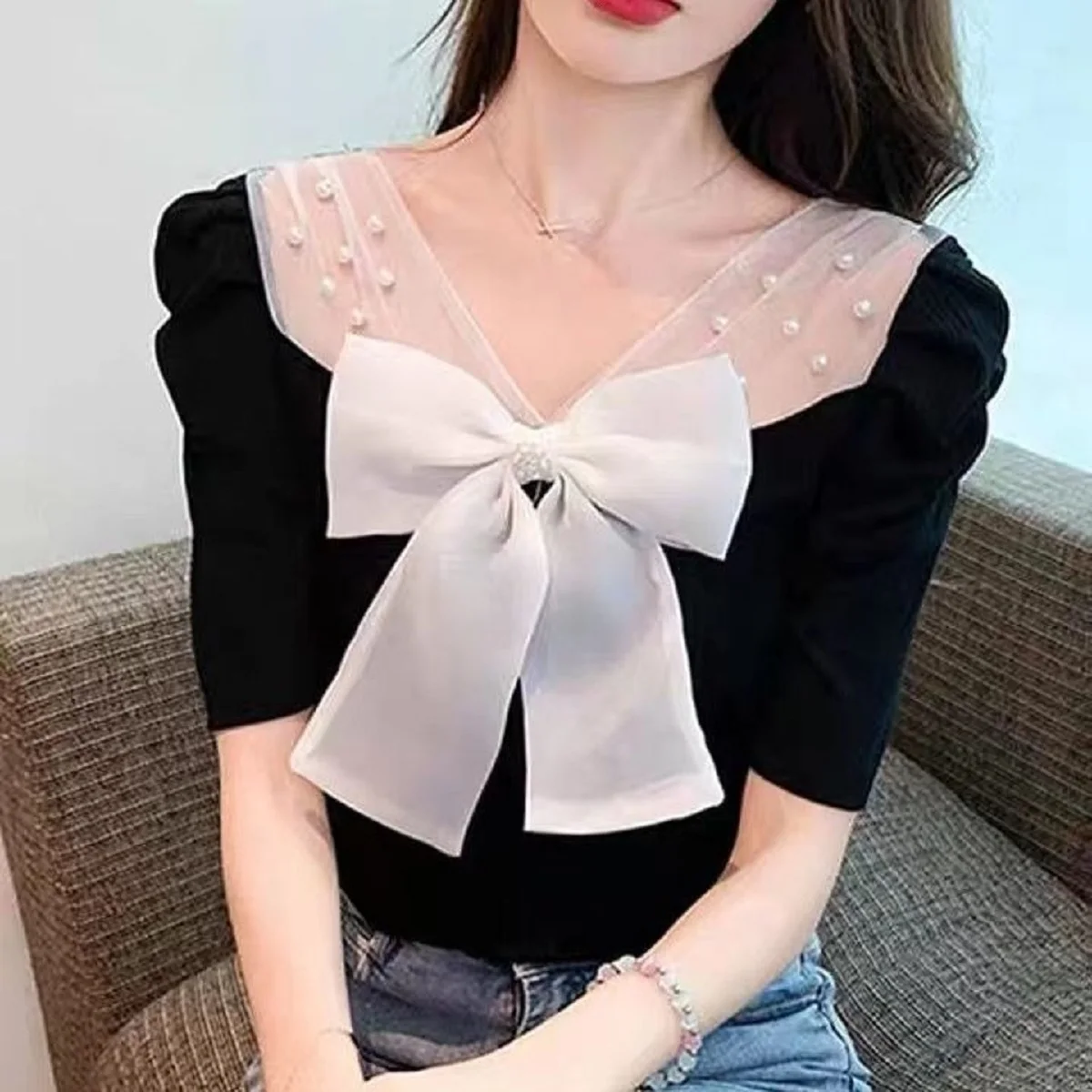 Summer Blouses 2025 Korean Fashion Casual T Shirts V Neck Bow Beading Pearl Vintage Mesh Short Sleeve Trend Women Clothing
