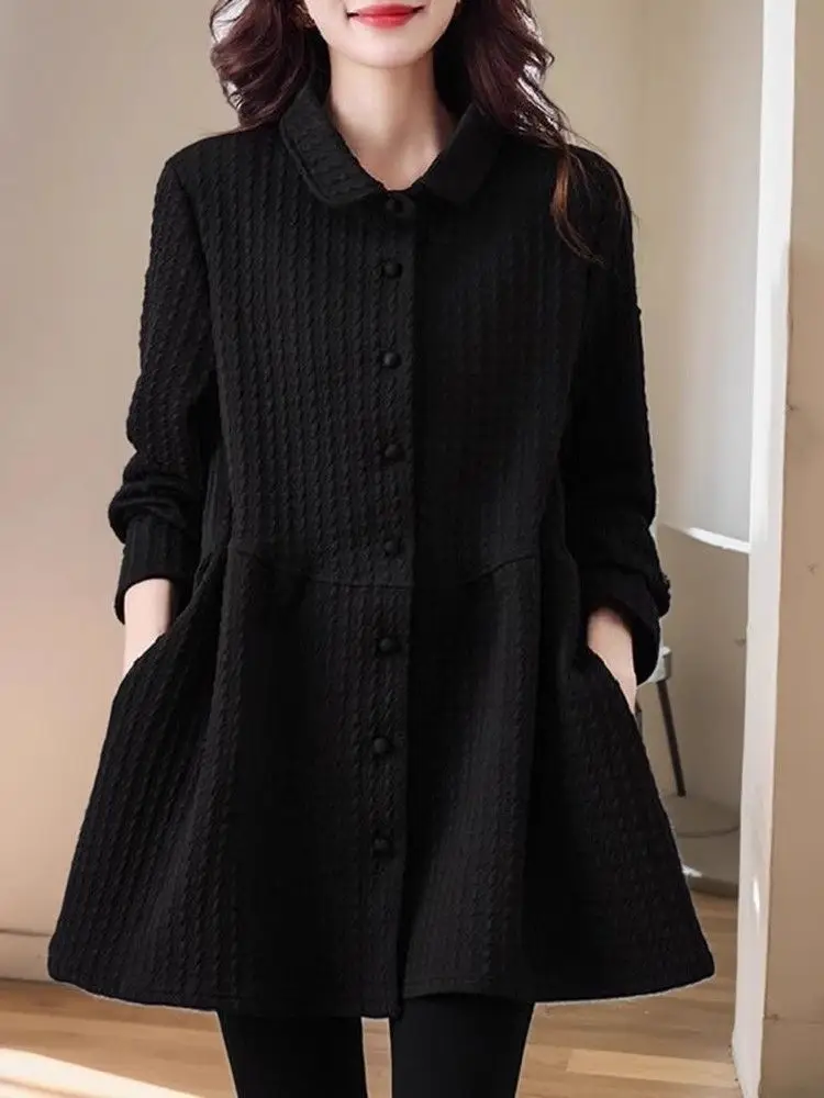 

Женская модная удлиненная толстовка больших размеров на весну-осень, новая модель, универсальная, прикрывающая бедра, с трендовым дизайном и пуговицами