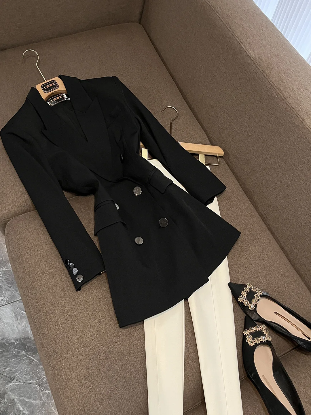 

Повседневный свободный крой двубортный костюм Jaet модная универсальная осенне-зимняя рабочая одежда классическое однотонное пальто