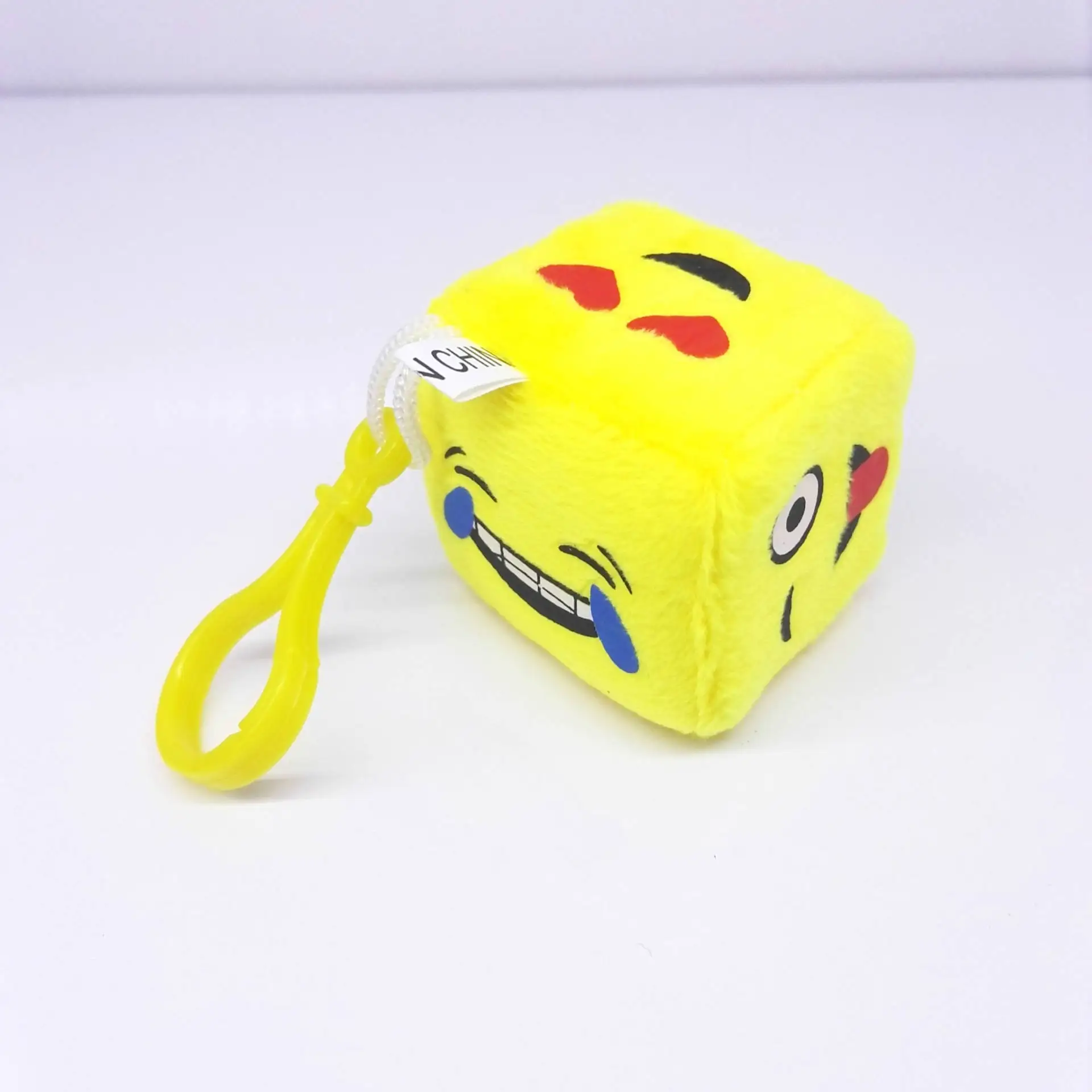 120pcs/lot Wholesale Short Plush Toy Pendant 4cm Expression Dice Cube Color Sieve Bag,Deposit First to Get Discount much,Pta293