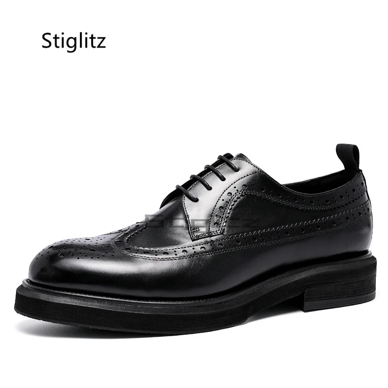 Vestido de couro de vaca sapatos masculinos brogue rendas até sapatos de negócios casual estilo britânico coreano marrom preto sapatos masculinos novo em