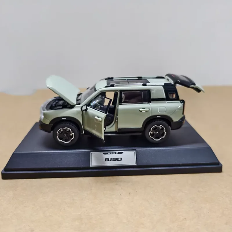 

Diecast 1:43 Scale BJ30 BJ40 BJ60 SUV Alloy Simulation Car Model Collection Decoration Boy Holiday Gift Toy Static Display