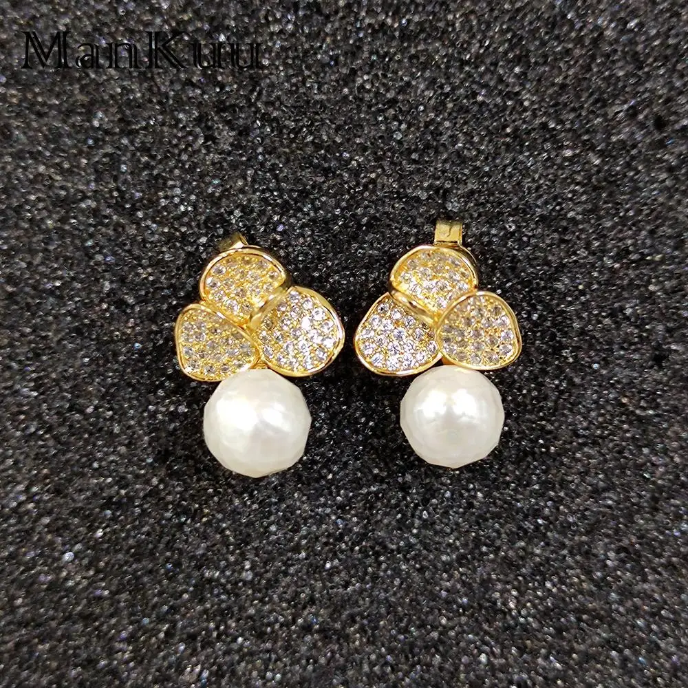 

mankuu fashion jewelry faceted natural pearl gold plated micro inlaid copper baroque leaves stud earrings girls gifts