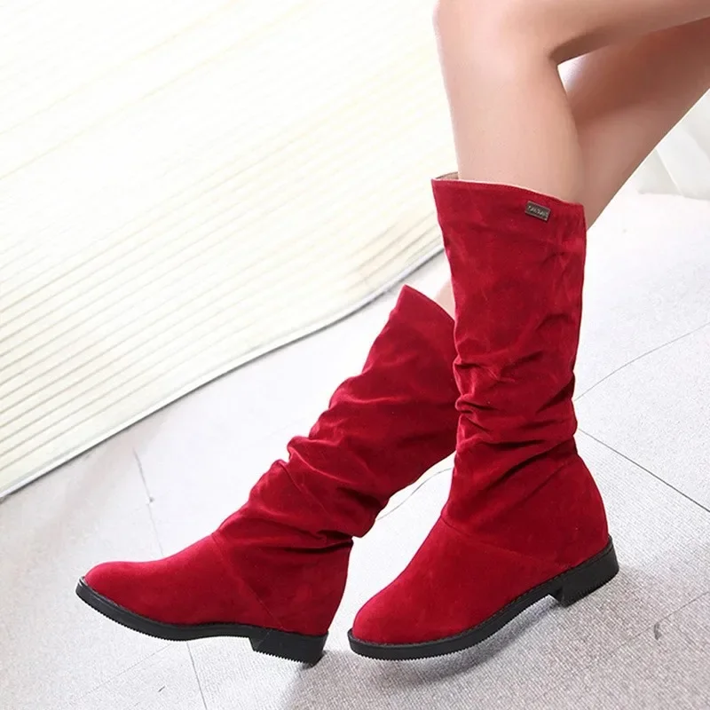 Botas de nieve informales para mujer, calzado suave y cómodo, color negro y rojo, invierno, 2024