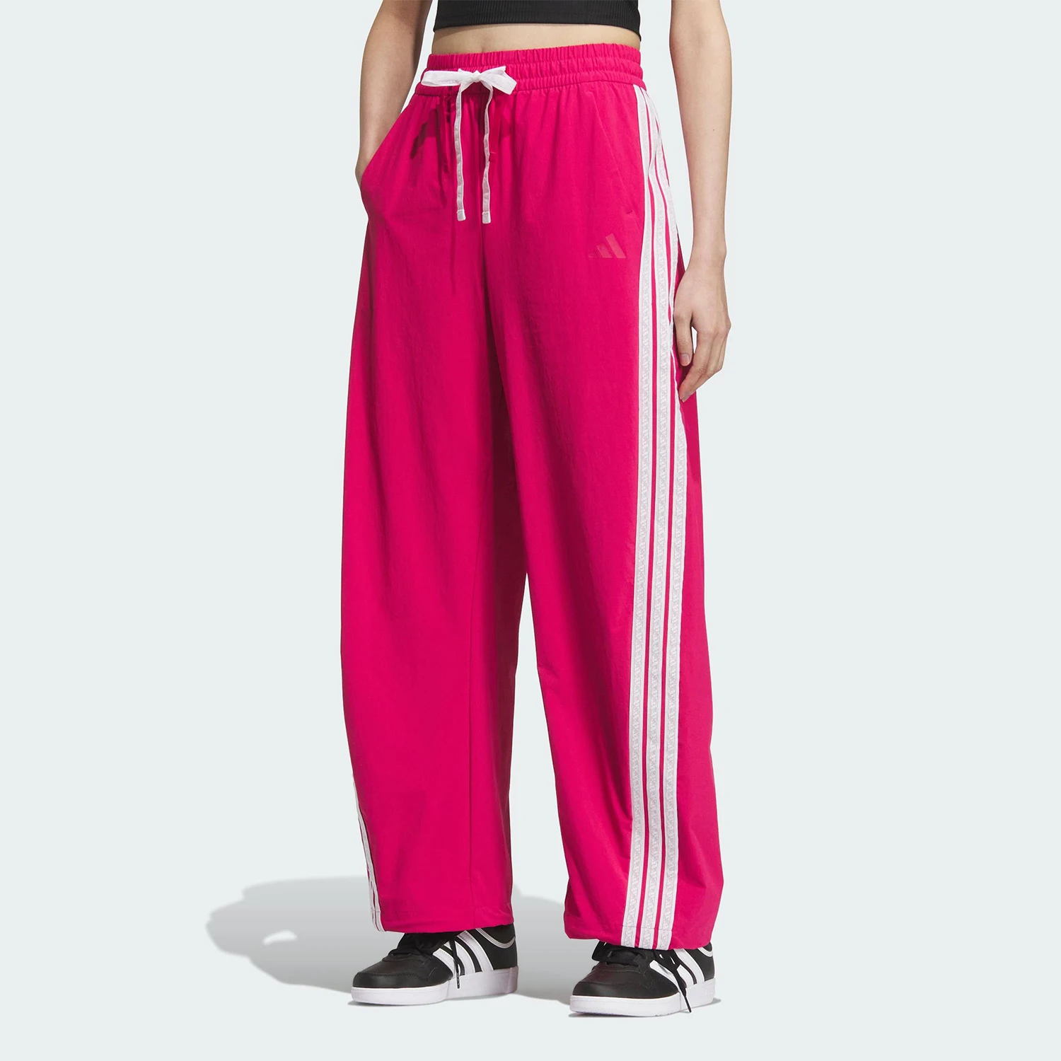 pantaloni-sportivi-da-donna-adidas-authentic-summer-in-tessuto-leggero-modello-banana-kb5225