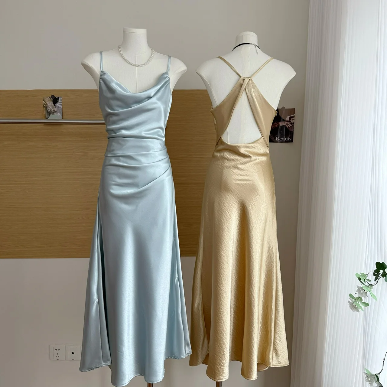 المرأة الصيف مثير عارية الذراعين لامعة يتأرجح الياقة أكمام حزام فستان ستان سيدة بلا أكمام مطوي سليم فستان طويل للحفلات #2