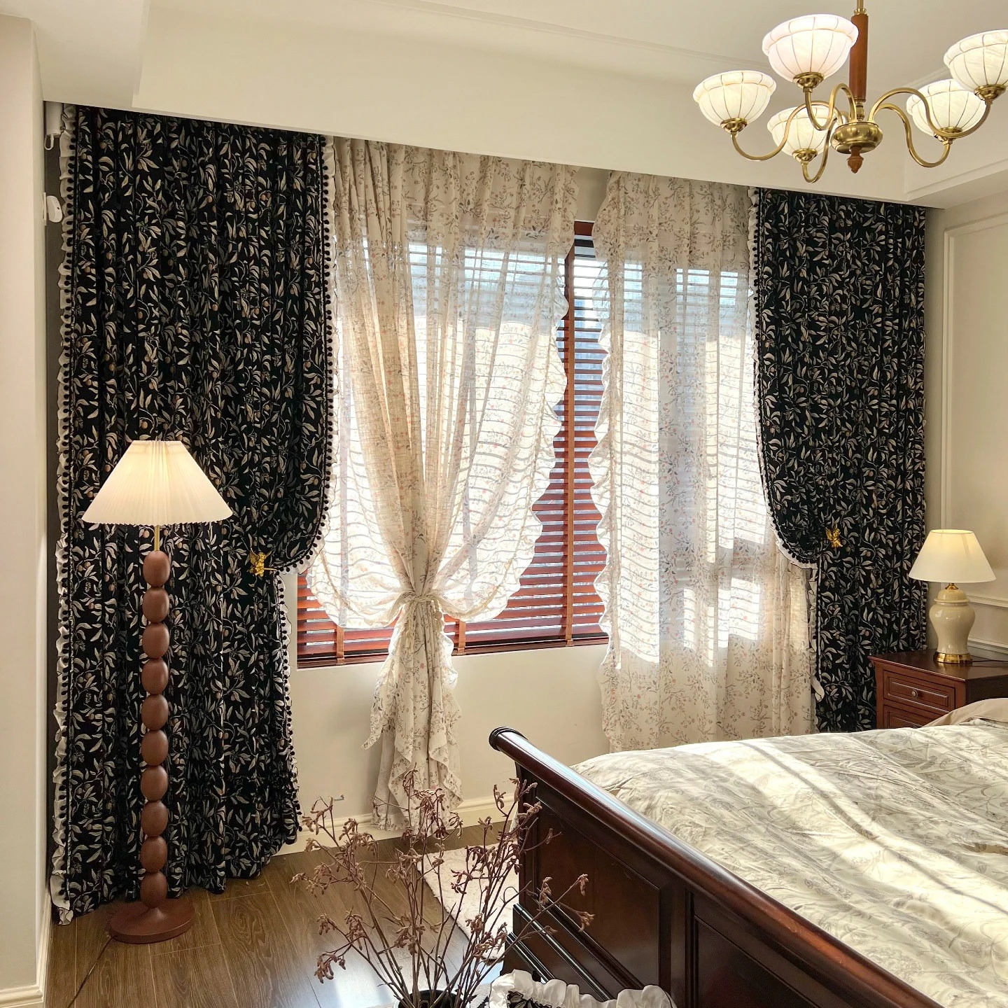 French Hawthorn Black and White Antique Jacquard Wood Ear Edge Splicing Curtains for Living Room Bedroom French Window Screen