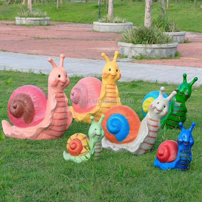 Hand Crafted Large Size Fiberglass Animal Statue Customized Cute Cartoon Snail Statue For Outdoor Garden Park Decoration