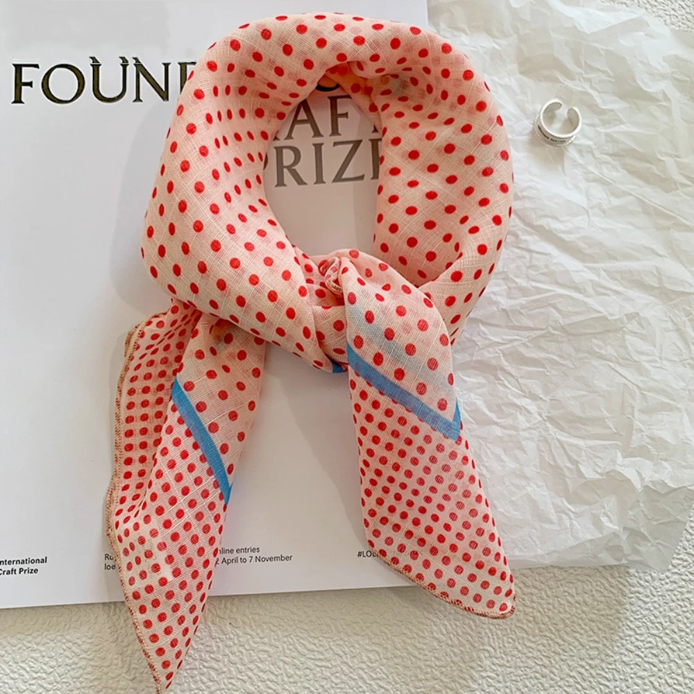 

Милый пасторальный стиль, летний треугольный платок, решетчатый платок в горошек, повязка на голову со свежим цветочным принтом, французская шелковая женская повязка для волос для девочек
