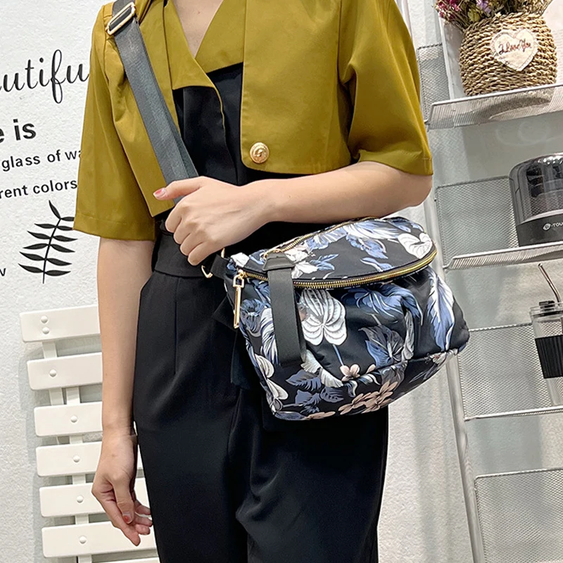 Camo Crossbody Bag Women\'s Flip Anti-theft Dumpling Bag Lightweight Small Satchel Fashionable Camouflage Shoulder Bag Trendy