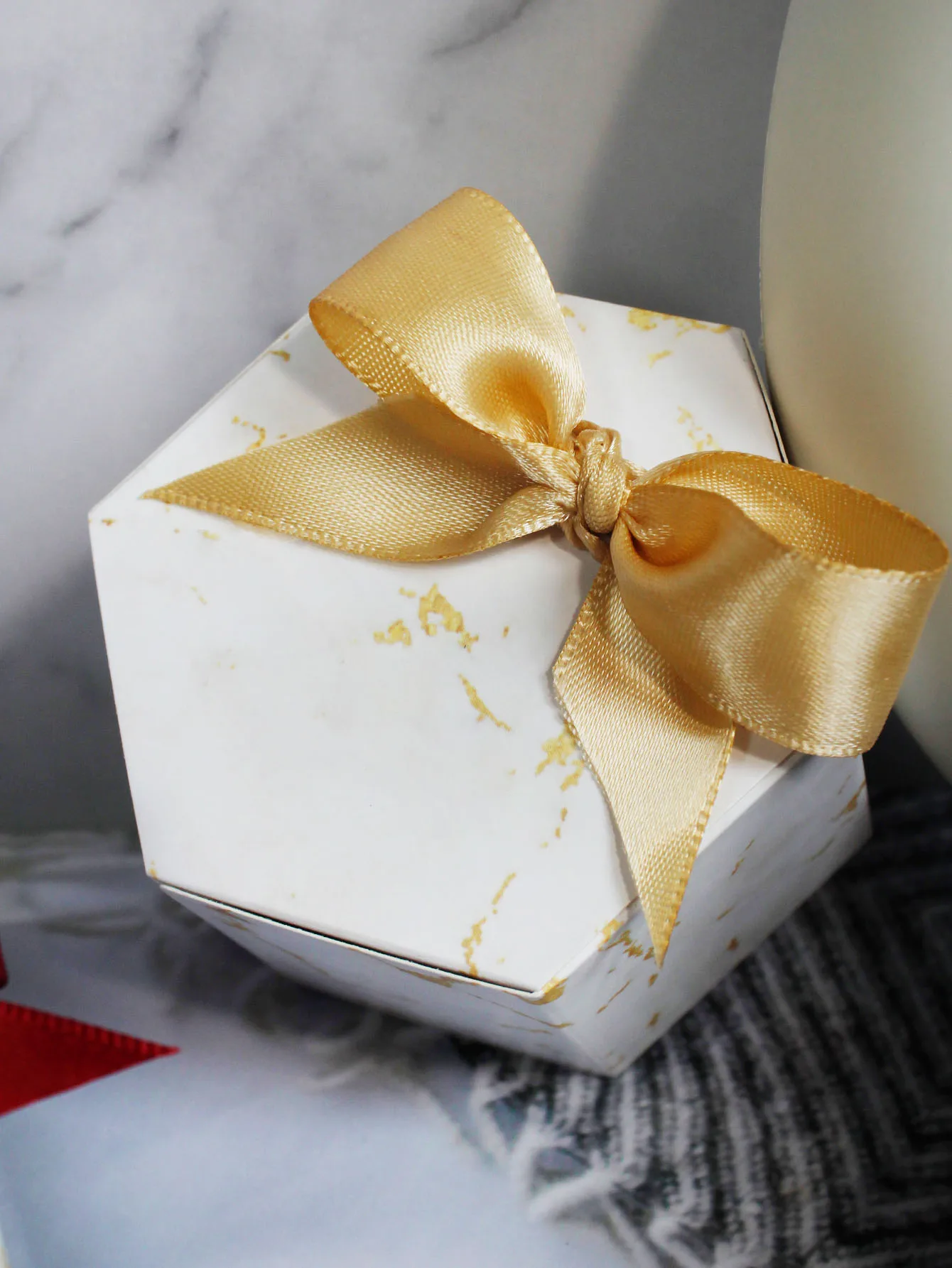 10/20/50pcs Hexagonal wedding gift candy box paper, four styles, festive decoration ball candy box