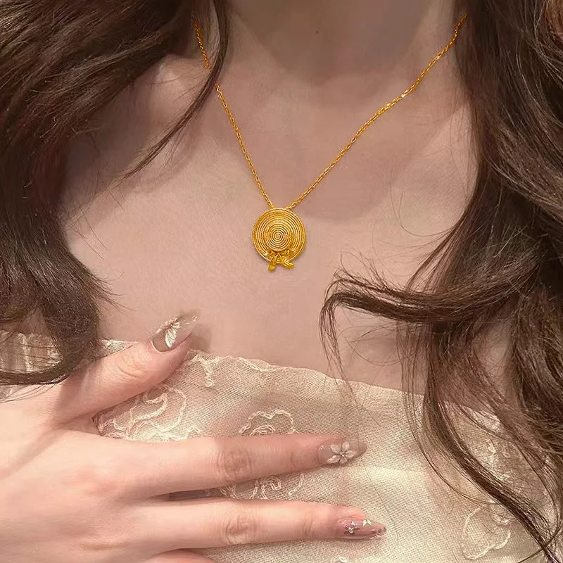 Retro Creative Gold Color Straw Hat Three-dimensional Bow Pendant Necklace for Woman Korean Summer Vacation-style Jewelry Gifts