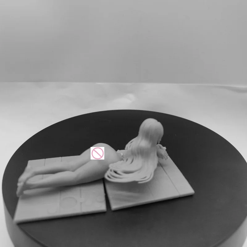 Anime figura despreocupado menina deitado 1/24 escala 75mm mini gk resina modelo kit sem pintura e desmontado dioramas estátua brinquedo
