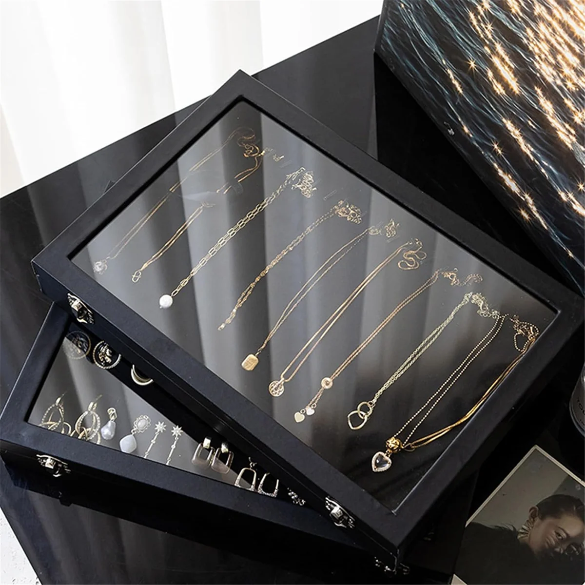 20 Hooks Necklace Organizer Box Necklace Display Case Jewelry Tray Necklace Storage Holder with Transparent Lid