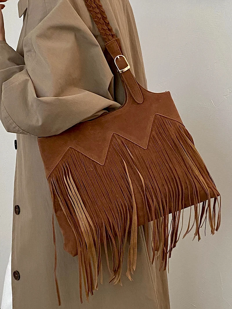 Vintage Suede Tote Bag for Women Brown Tassel Decor One Shoulder Bags Large Capacity Casual Commuter Daily Handbags