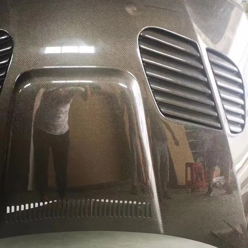 ฝากระโปรงหน้ารถยนต์ คาร์บอนไฟเบอร์ สำหรับรถยนต์ซีรีส์ 3 รุ่น E46 M3 ปี 1996-2004 แบบสองประตู ทำจากคาร์บอนไฟเบอร์แท้ ชิ้นส่วนตัวถังรถยนต์