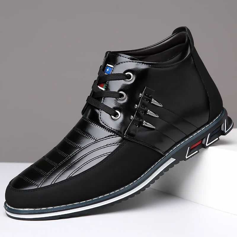 

Уличная мода Повседневная высокая повседневная обувь для мужчин Весна Осень Новые дизайнерские кожаные туфли Мужские туфли большого размера на мягкой подошве с кружевом