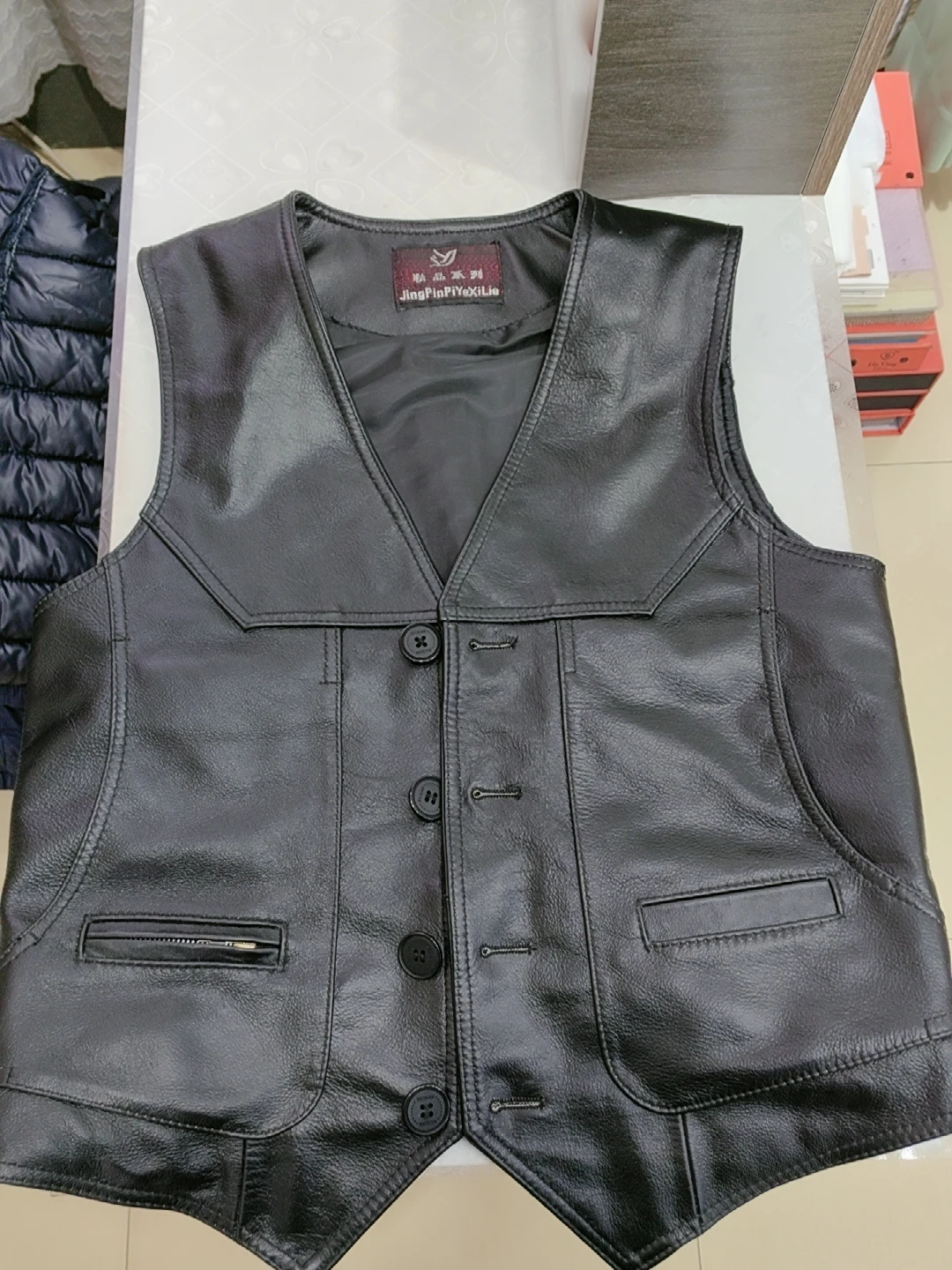 Genuine Leather Vest Man First Layer Cowhide Waistcoat Outdoor Casual Leather Vest Multi-Pocket Four Seasons