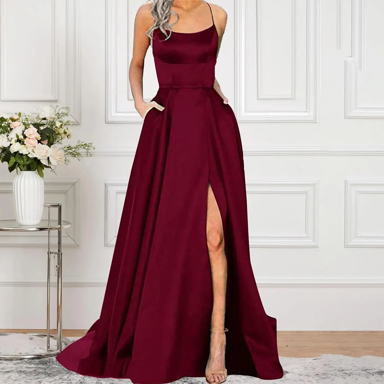 

Bridesmaid Dresses Long Spaghetti Straps Halter Bodcie Ball Gowns Elegant Formal Party Gown with Slit