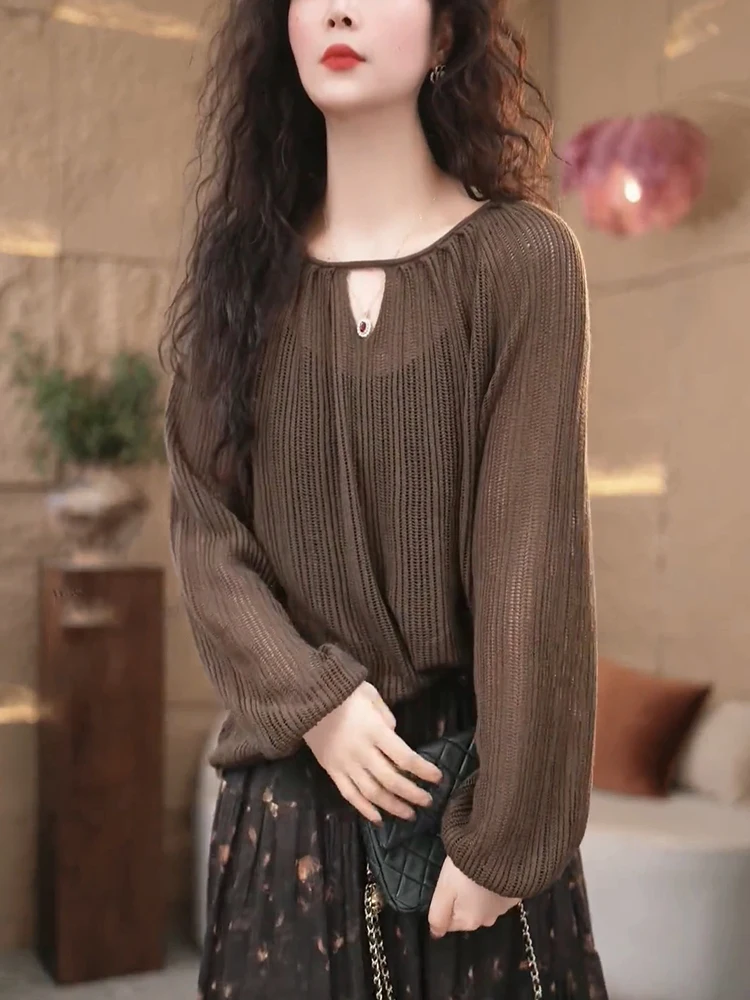 

Женская футболка большого размера, кофейного цвета, для повседневной носки, с вырезами, свободного кроя, простая, повседневная, весенняя, из дышащей ткани, с эффектом облегающего силуэта.