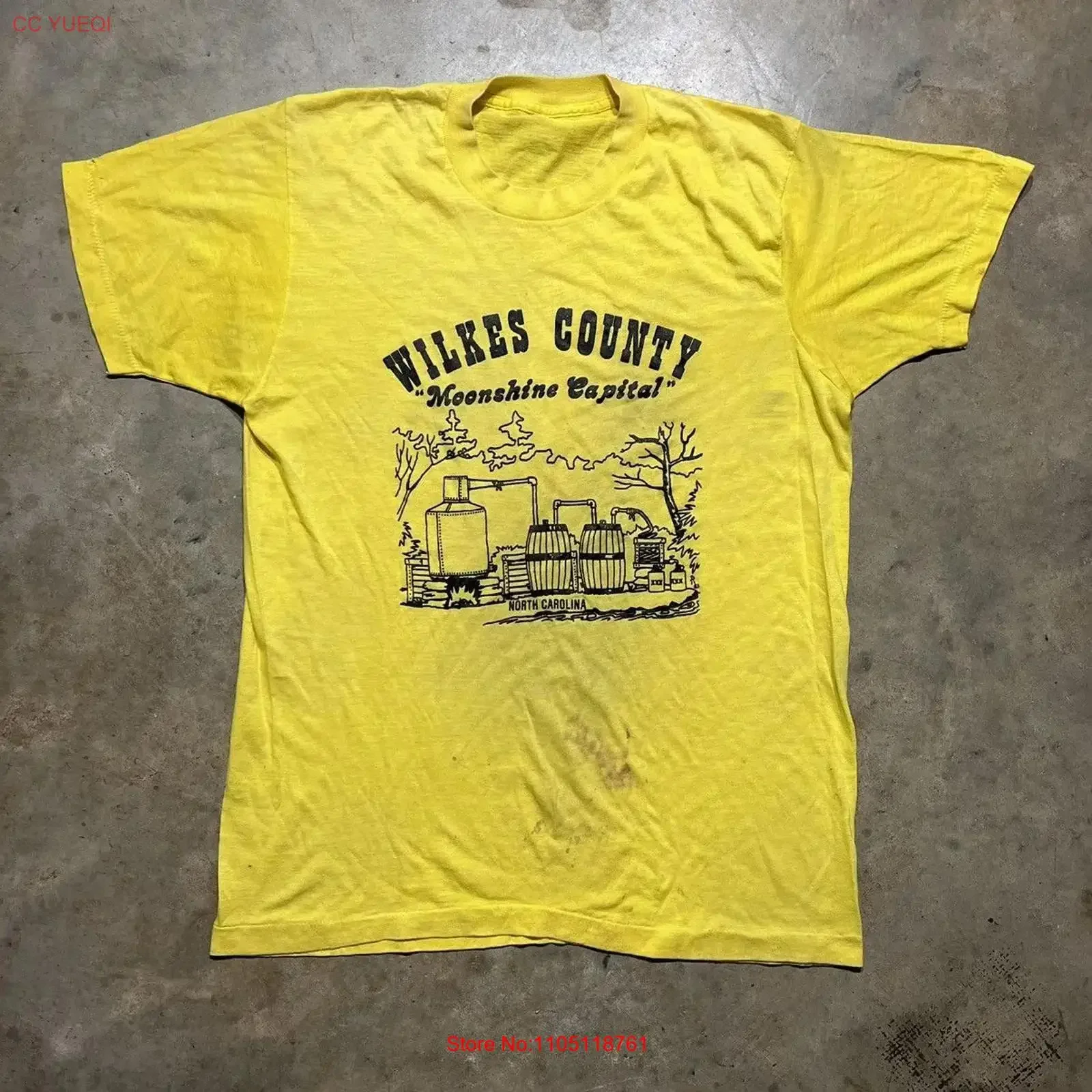 Vintage 70s Wilkes County Moonshine Capital Yellow T Shirt 1970s True long or short sleeves vintage Washed homme Versatile