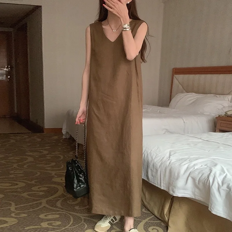 

South KoreachicSummer Niche StyleVOff-Shoulder Loose Casual Solid Color Sleeveless Vest Dress for Women