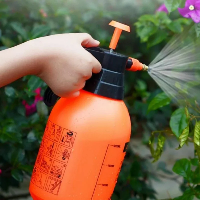 2/3L Garden Hand Pump Sprayer Portable Pressure Spray Bottle Water Weed Chemical