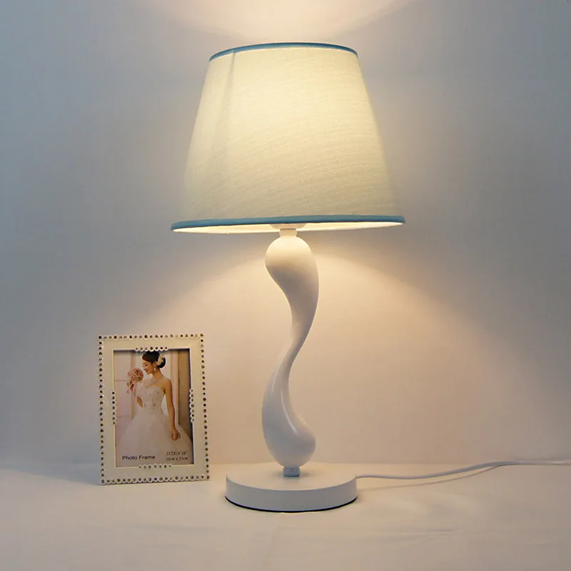 

Modern Minimalist Stylish Bedside & Study Table Lamp - Creative Nordic Lighting Decor