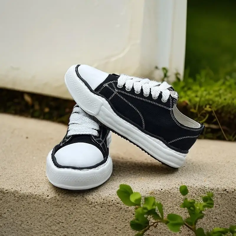 

Retro slimming running shoes mesh shoes, sneakers, versatile and breathable casual sneakers