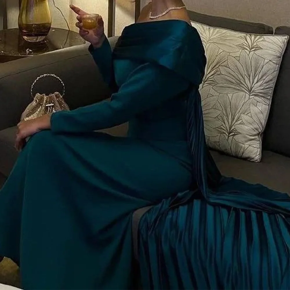 

Нежное и официальное прямое вечернее платье с вырезом лодочкой и открытыми плечами, длинными рукавами, длиной до пола, Саудовская Аравия 2024