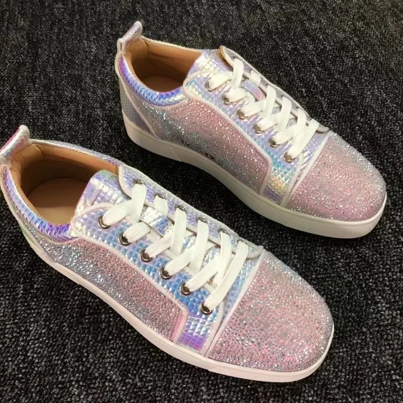 Pink Diamond Glitter Sneakers Men Women Sport Red Colorful Lace Up Flats Rhinestone Low Cut Silver Patent Leather Fashion Shoes