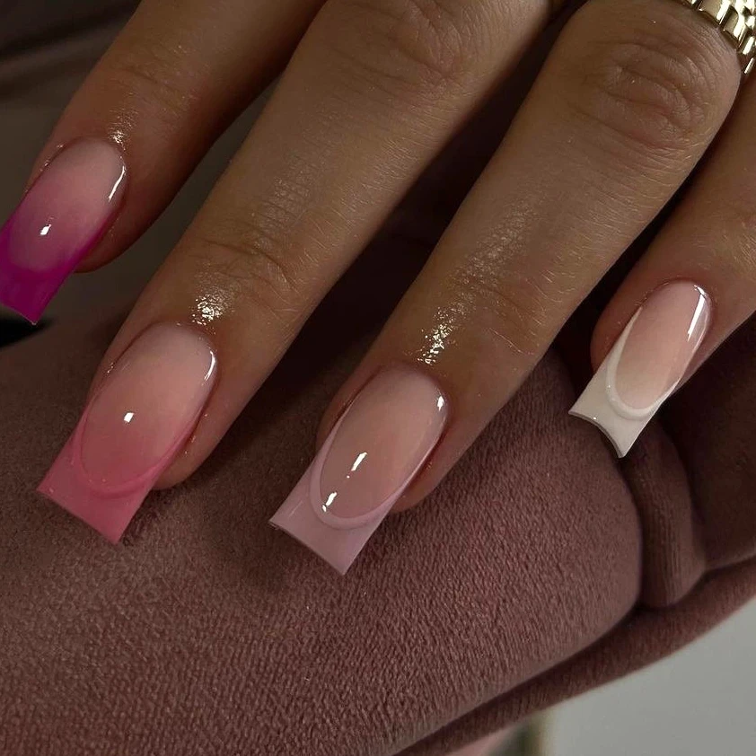 24Pcs Short Square Head Press on Fake Nails Full Cover Gradient Pink Designs Nails with Jelly Glue Detachable Glossy False Nails