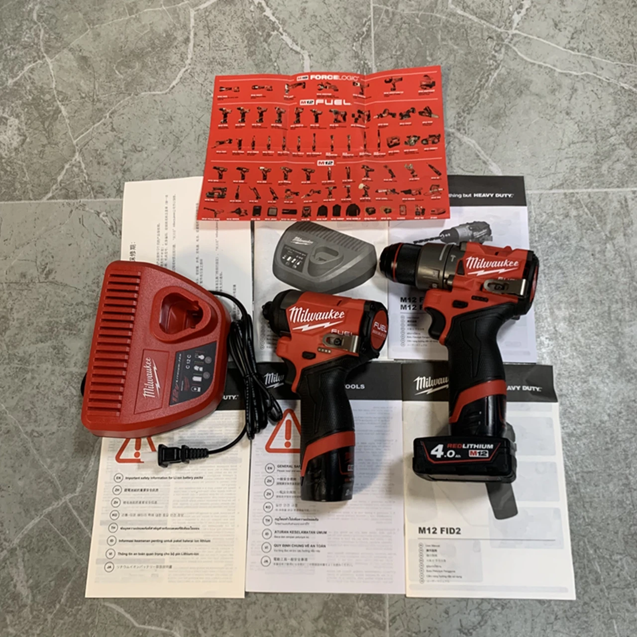 

NEW MILWAUKEE 12V M12 FPP2A2-422X Electric drill+electric screwdriver set