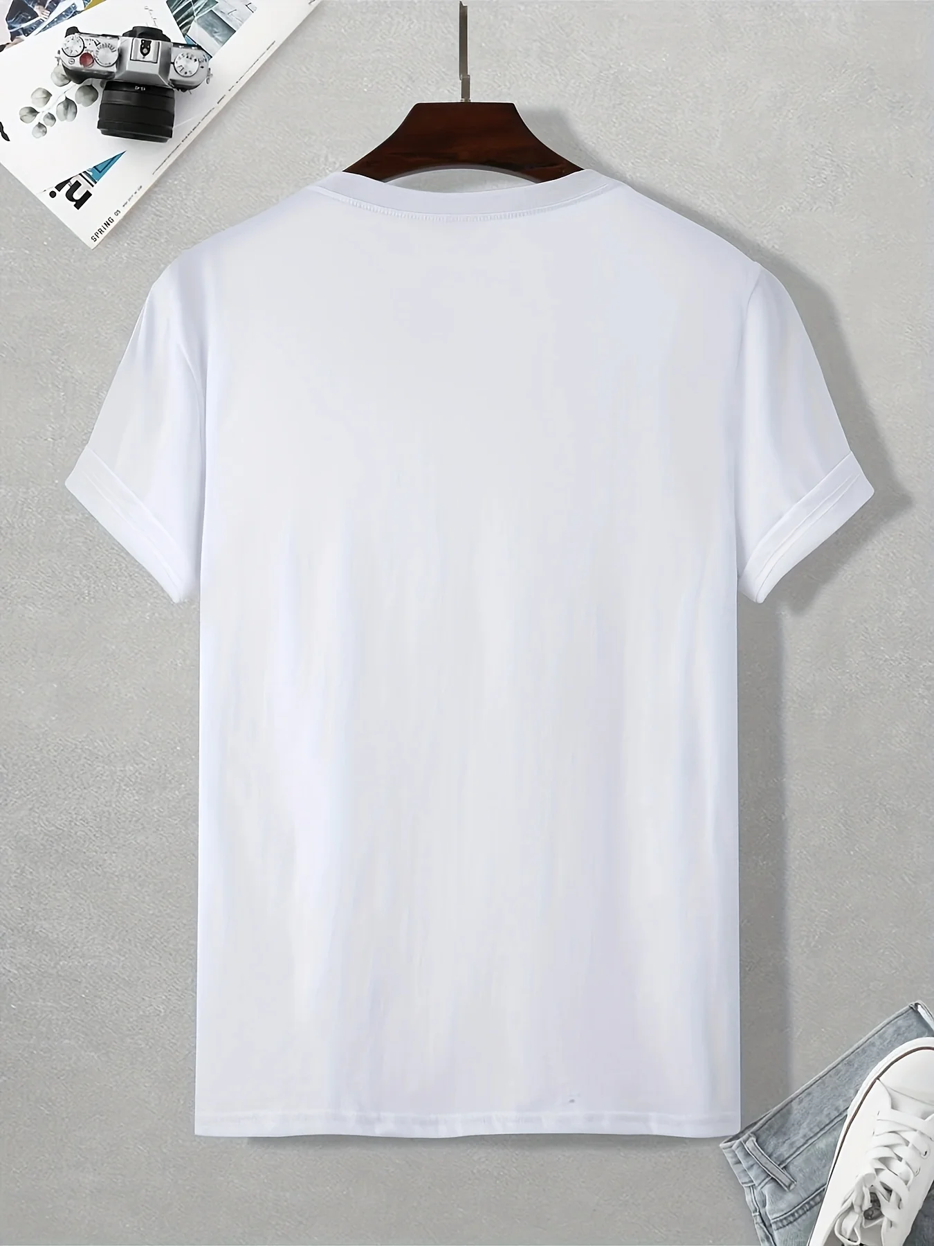 Paper Boat Print Men's Short Sleeve T-Shirt Casual Cotton Tee for All Seasons