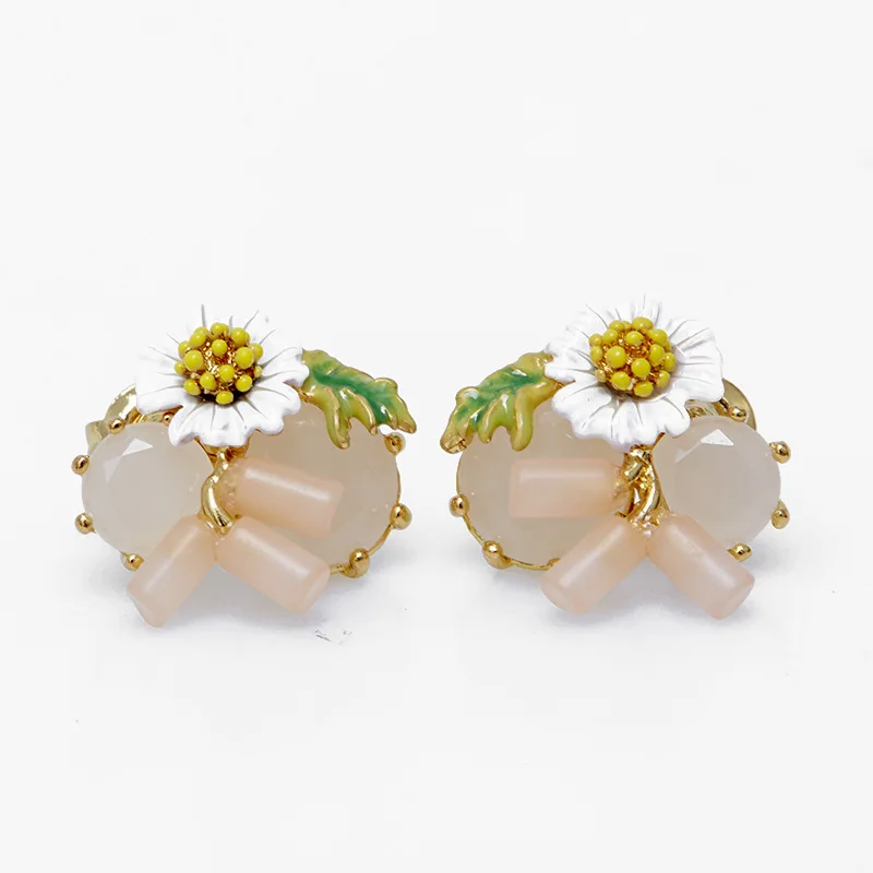 

Niche Fashion Design, Fresh, Fashionable Enamel Glaze, Tiny Daisy Flowers, Rose Quartz Tassels, Stud Earrings for Fairy Jewelry