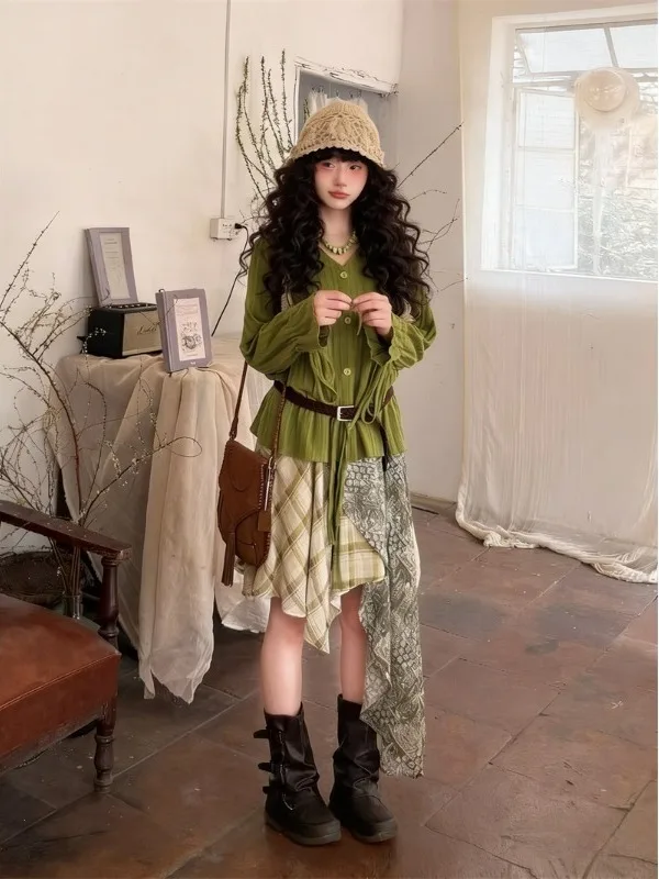 

Retro Fashion Knitted Long Sleeve Top And Skirt Set High Waist Asymmetrical Spring 2026 New Arrival Women's Ensemble