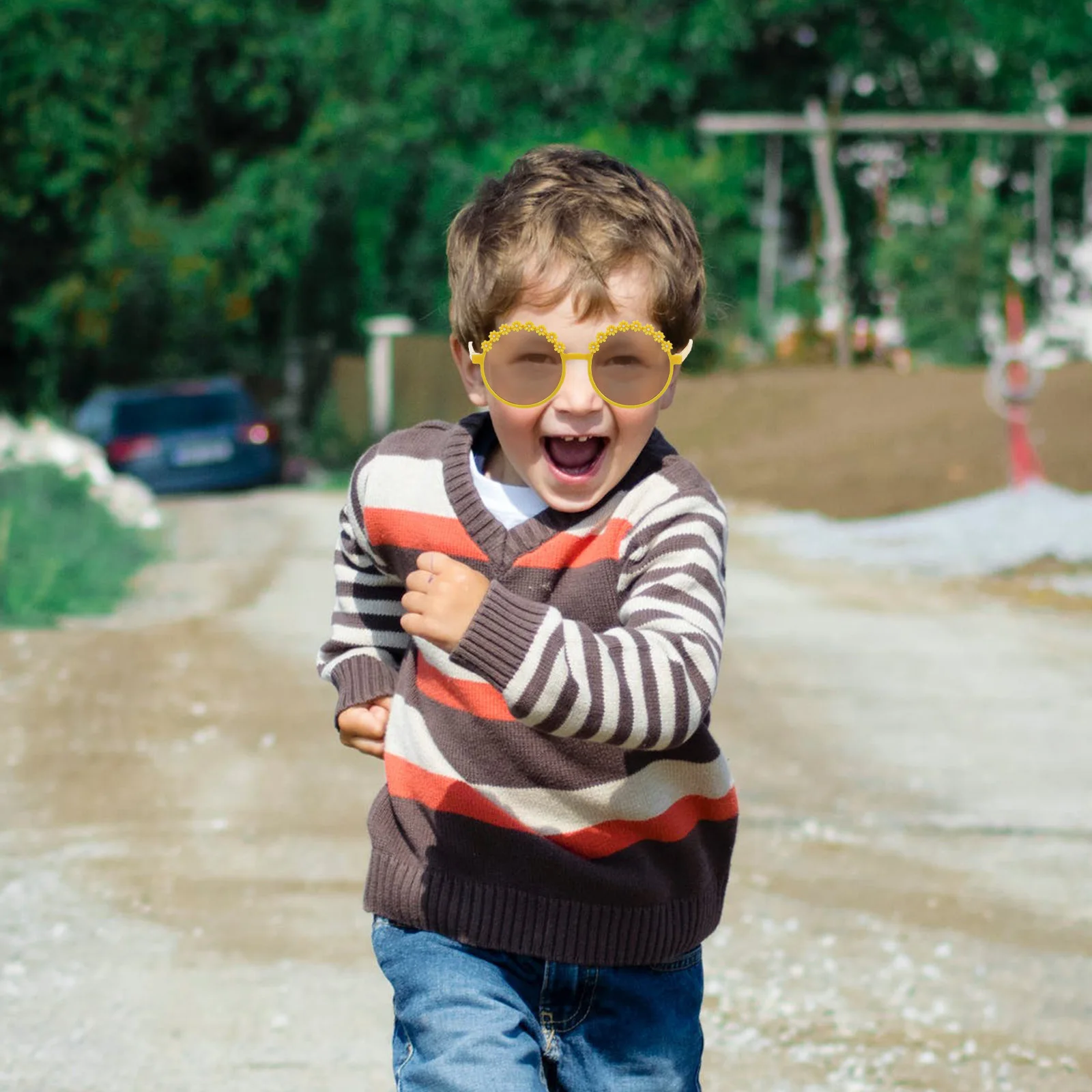 

1Pair Sunglasses Flower Frame Lightweight Party Favor Party Sunglasses Travel Glasses