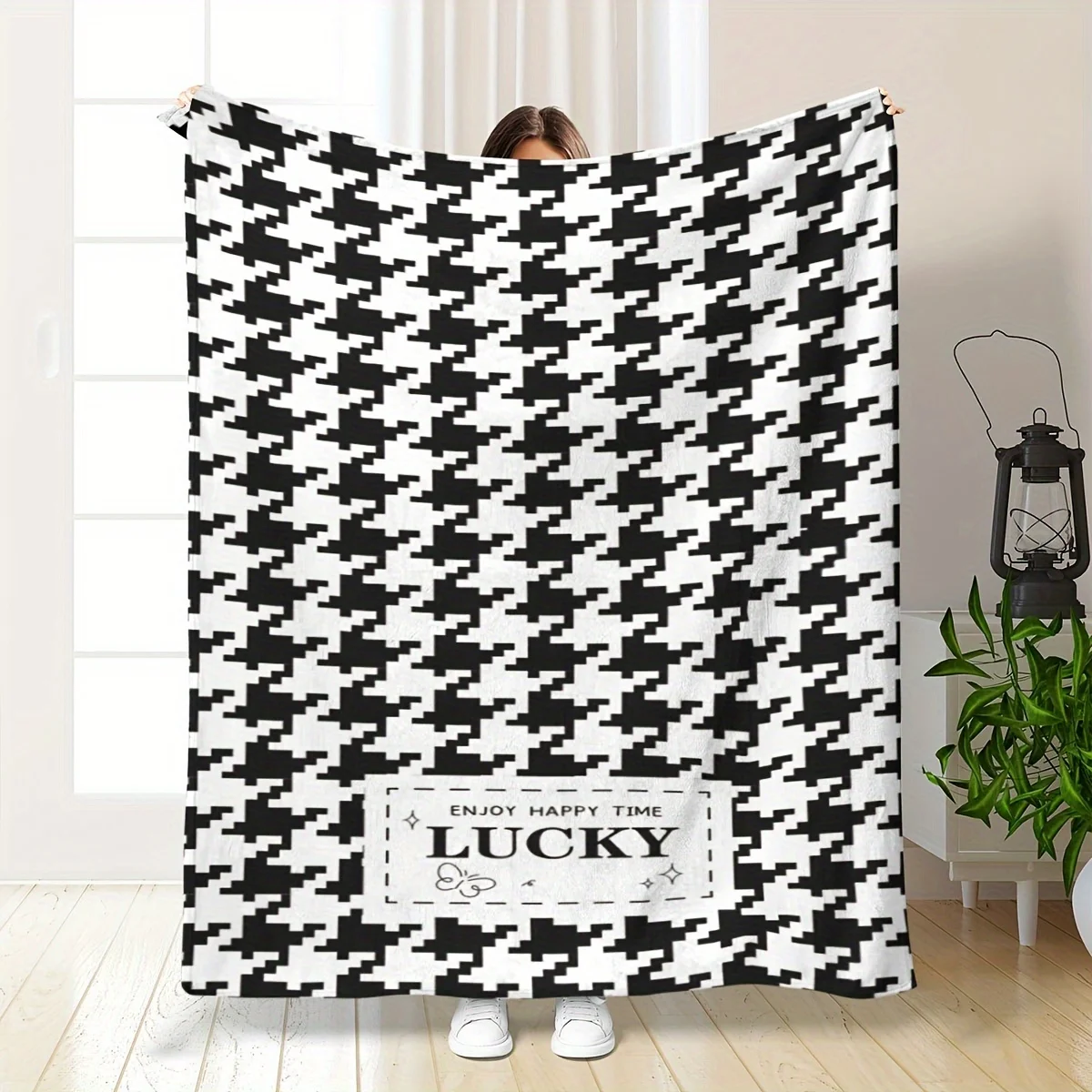 Houndstooth Flannel Throw Blanket - Soft, Cozy & Allergy-Friendly for Bed, Office, and Outdoor Camping - Versatile Multi-Use, Ma