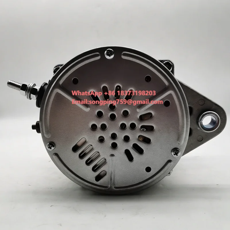 PC650 Excavator Accessories 6D170 Engine AC Generator 600-821-9961 6008257122 6008218260 02142020310