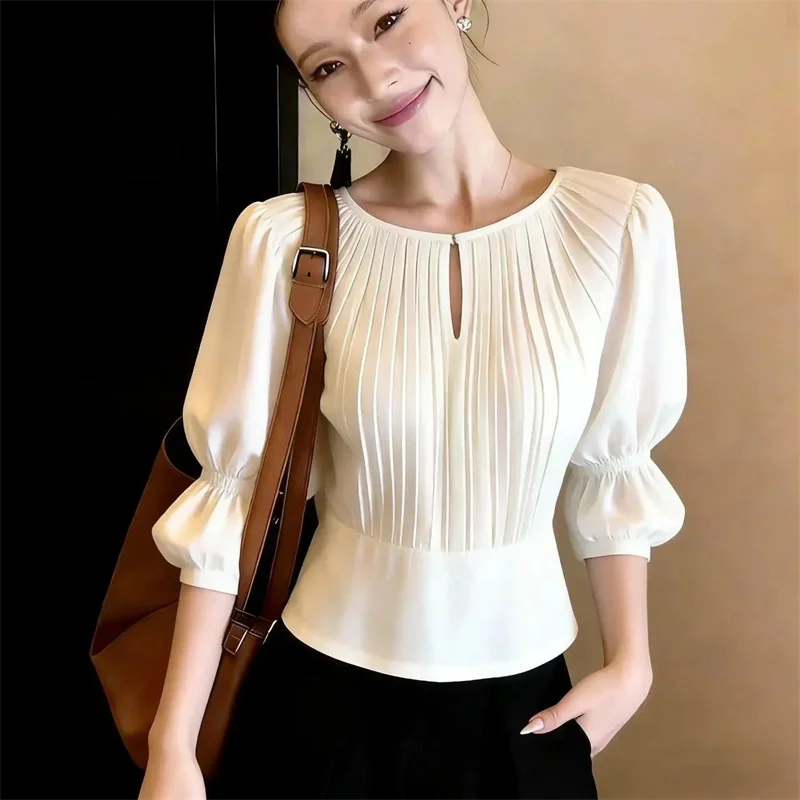 

Retro Ladies Round Neck Loose Blouse Summer Female Fashion Seven Quarter Sleeved Shirts Spring Women Solid Color Pleated T-shirt
