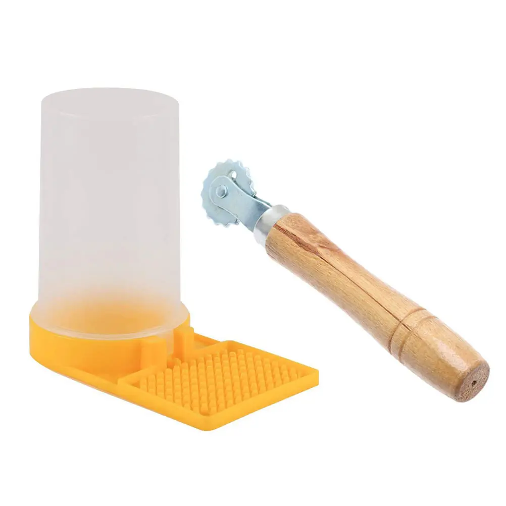 

2pcs Bee Feeder Wire Embedder Galvanized Hive Tool Food Grade Plastic Large Capacity Safe Bees Nest Door Water Feeder Beekeeping