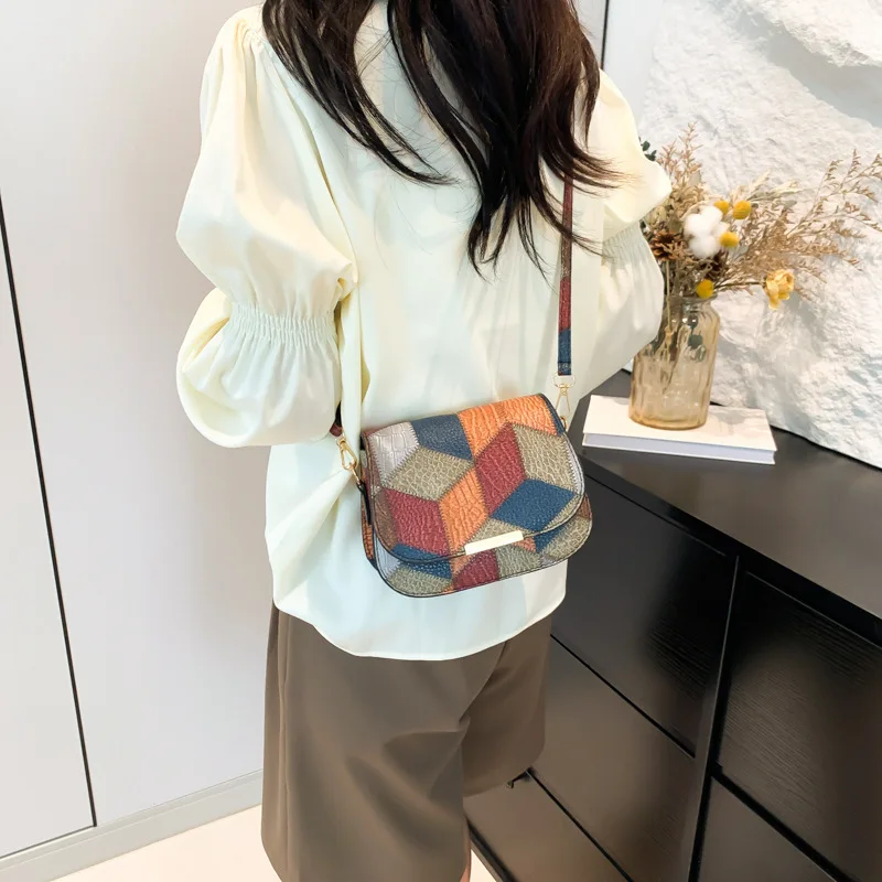 

New Multi Functional Texture 2024 Large Capacity Casual Fashion Single Shoulder Diagonal Cross Women's Shoulder Bag