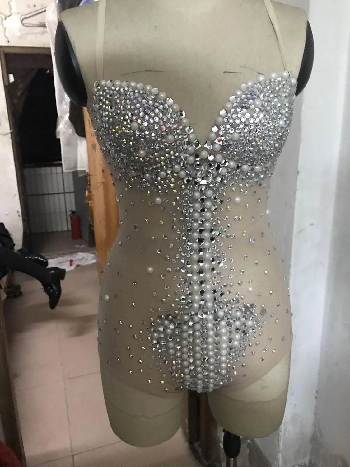 Stage Dance sexy sexy off shoulder Slimming Inside jacket Wear a bra vest Sling girl Costume stage  wear pearl bodysuit