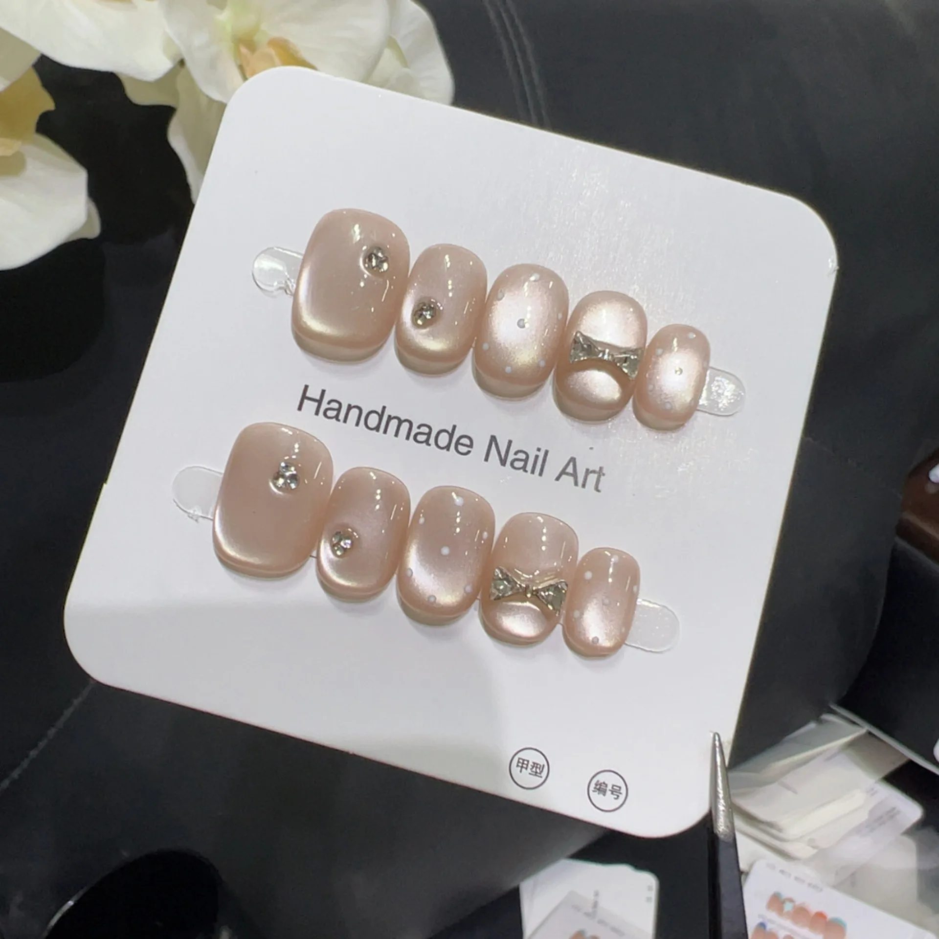 10 pezzi fatti a mano francesi breve stampa sulle unghie lucide cat eye a pois diamante fiocco design unghie finte unghie indossabili consigli artistici ragazze